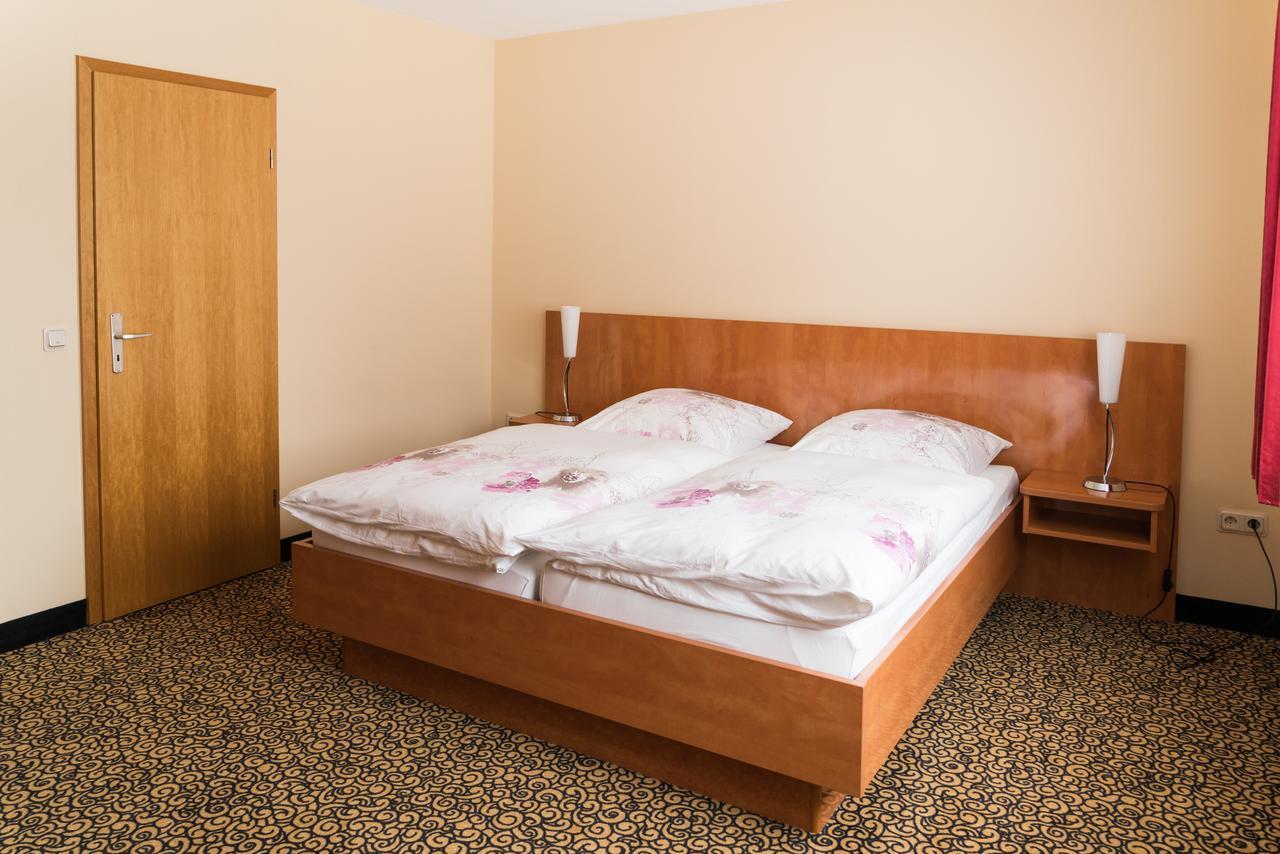 Hotel Matthias Gnarrenburg Εξωτερικό φωτογραφία